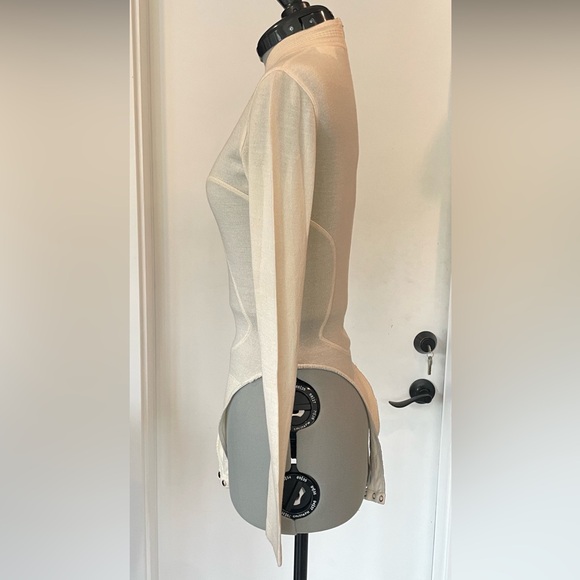 Alaïa VTG 90s Long Sleeve Knit Bodysuit, cream, high V neck, zip back, XS, EUC - Picture 10 of 14
